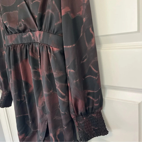 Evereve ALLISON JOY Sasha Surplice Mini Dress! L E29 - Picture 3 of 8